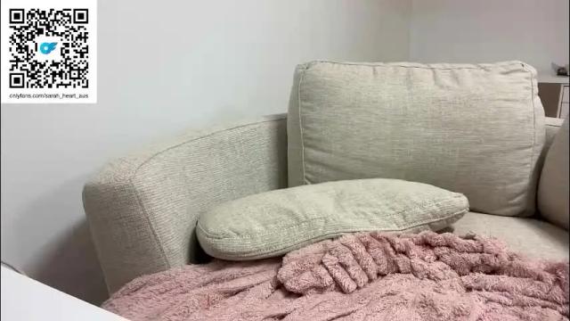 Image 11 of sarah_heart_aus Stream on Chaturbate on 1 month ago