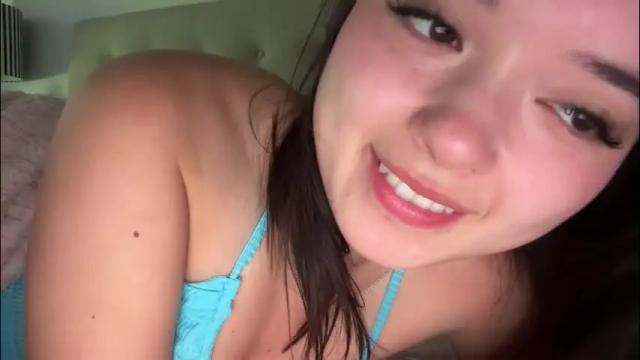 Image 3 of sarah_heart_aus Stream on Chaturbate on 2 days ago