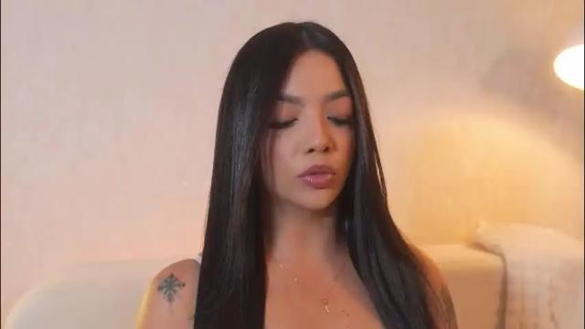 Image 6 of sarah_hiill Stream on Chaturbate on 27 days ago