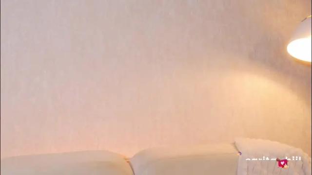 Image 7 of sarah_hiill Stream on Chaturbate on 10 days ago