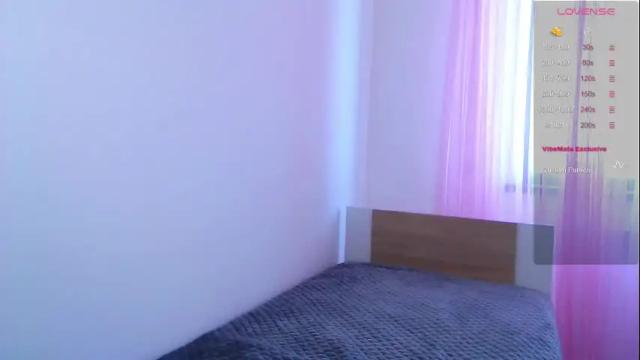 Image 2 of sarah_hs Stream on Chaturbate on 4 months ago