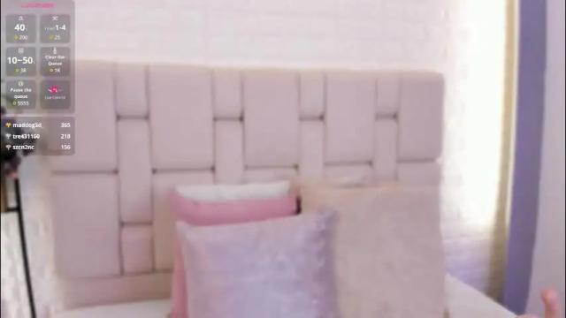 Image 2 of sarah_jacobbs Stream on Chaturbate on 1 month ago