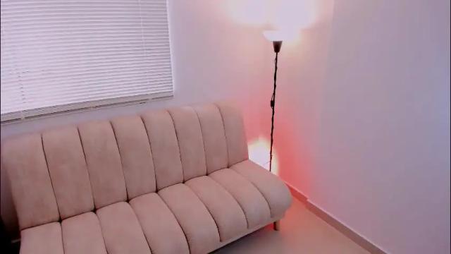 Image 3 of sarah_jacobbs Stream on Chaturbate on 1 month ago