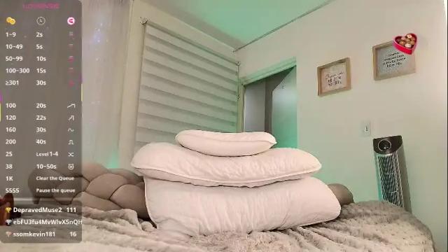 Image 7 of sarah_moonn_ Stream on Chaturbate on 1 month ago