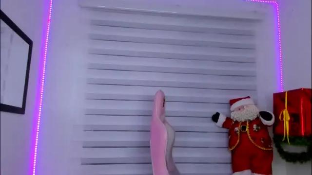 Image 7 of sarah_ramirez777 Stream on Chaturbate on 25 days ago