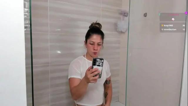 Image 6 of sarah_rayy Stream on Chaturbate on 10 days ago