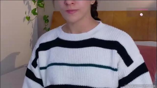 Image 4 of sarah_rayy Stream on Chaturbate on 1 month ago