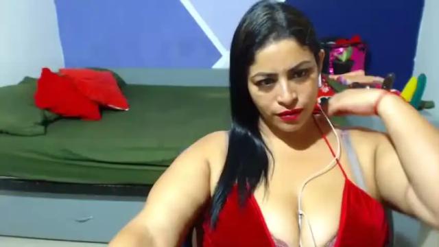 Image 6 of sarah_ribeiroo Stream on Chaturbate on 20 months ago