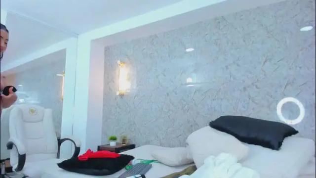 Image 11 of sarah_sanz Stream on Chaturbate on 1 month ago