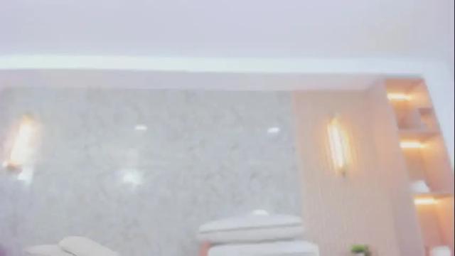 Image 4 of sarah_sanz Stream on Chaturbate on 19 days ago