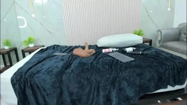 Image 4 of sarah_sanz Stream on Chaturbate on 1 month ago