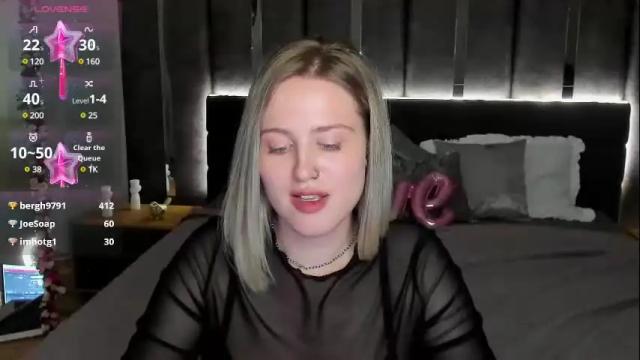 Image 2 of sarah_soul Stream on Chaturbate on 1 month ago