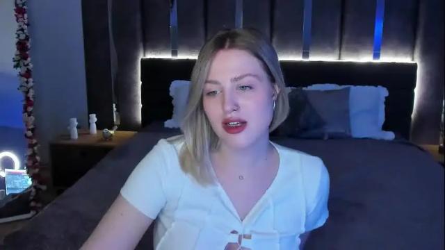 Image 11 of sarah_soul Stream on Chaturbate on 1 month ago