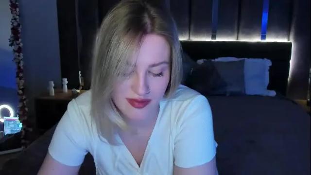 Image 4 of sarah_soul Stream on Chaturbate on 1 month ago