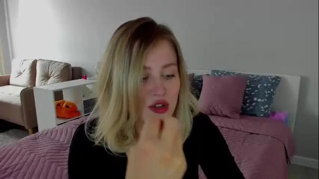 Image 10 of sarah_soul Stream on Chaturbate on 1 month ago