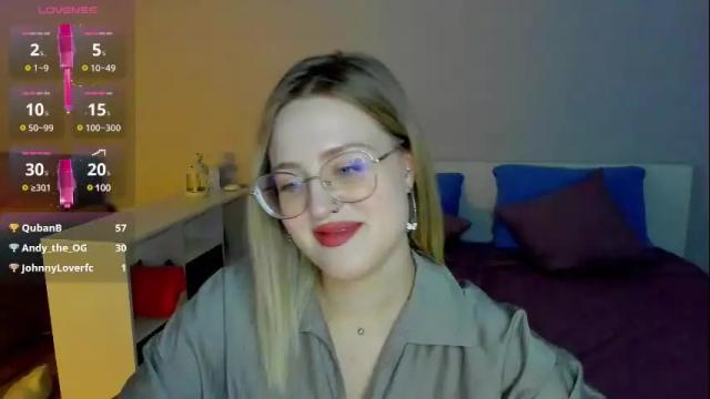 Image 2 of sarah_soul Stream on Chaturbate on 6 days ago