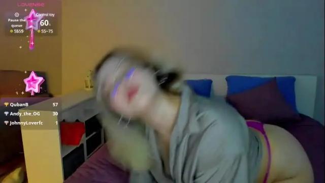 Image 3 of sarah_soul Stream on Chaturbate on 6 days ago
