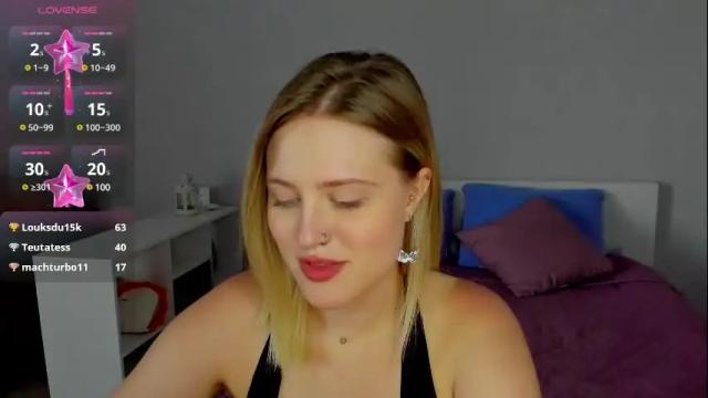 Image 2 of sarah_soul Stream on Chaturbate on 6 days ago