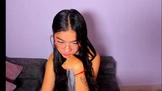 Image 12 of sarah_stone15 Stream on Chaturbate on 8 months ago