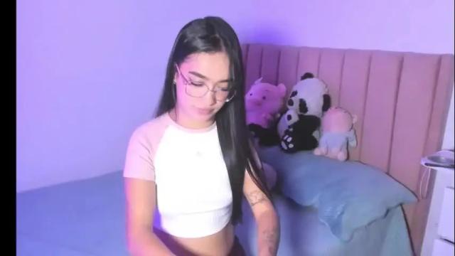 Image 4 of sarah_stone15 Stream on Chaturbate on 4 months ago