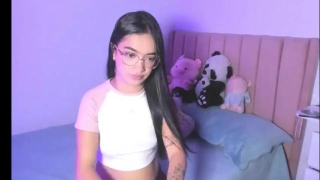 Image 7 of sarah_stone15 Stream on Chaturbate on 4 months ago