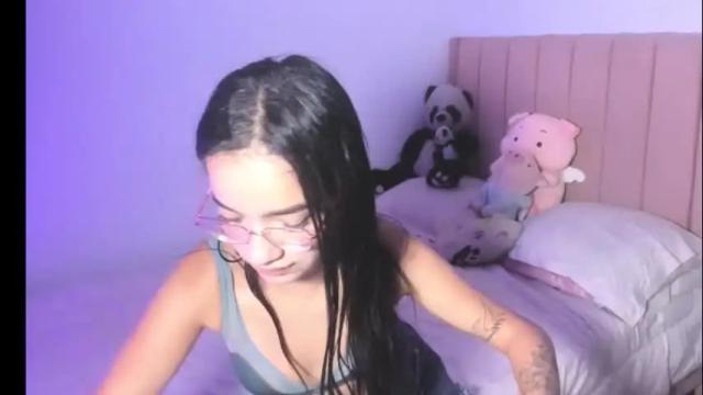 Image 3 of sarah_stone15 Stream on Chaturbate on 4 months ago