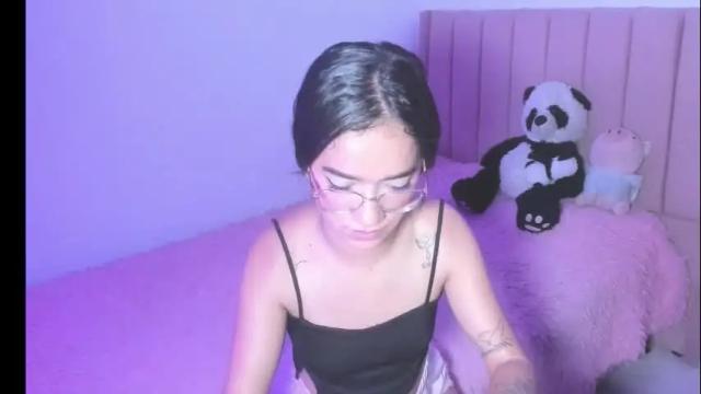 Image 3 of sarah_stone15 Stream on Chaturbate on 2 months ago
