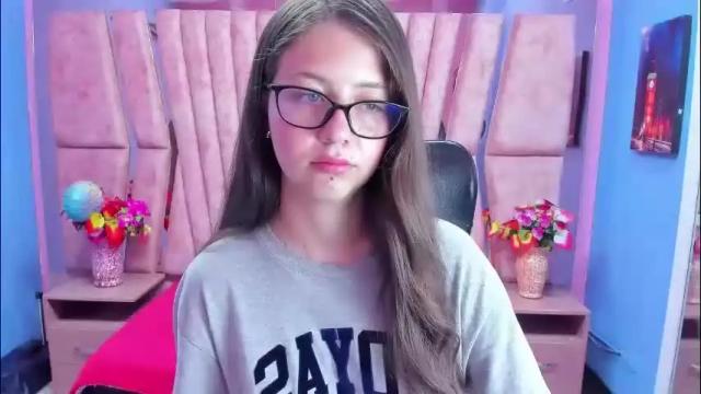 Image 12 of sarah_sweett_ Stream on Chaturbate on 1 day ago