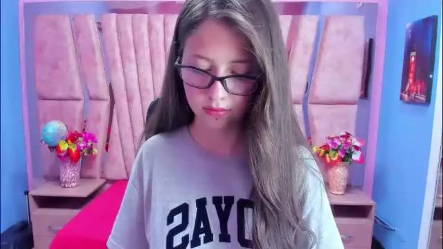 Image 2 of sarah_sweett_ Stream on Chaturbate on 1 day ago