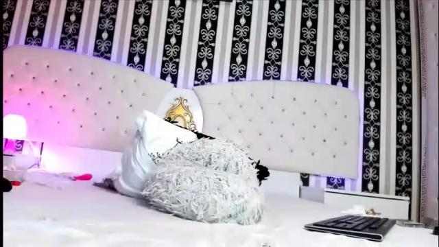 Image 7 of sarah_t33n Stream on Chaturbate on 2 months ago