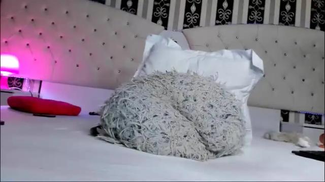 Image 7 of sarah_t33n Stream on Chaturbate on 1 month ago