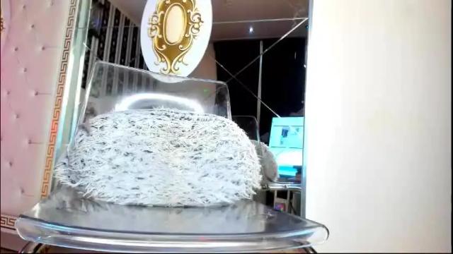 Image 4 of sarah_t33n Stream on Chaturbate on 16 days ago