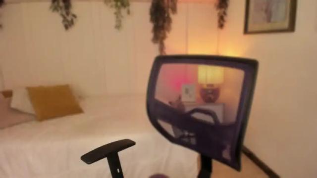 Image 7 of sarah_volkov Stream on Chaturbate on 13 months ago