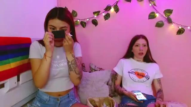 Image 3 of sarahandemily Stream on Chaturbate on 14 months ago