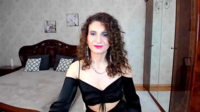 Image 8 of sarahbarret Stream on Chaturbate on 14 months ago