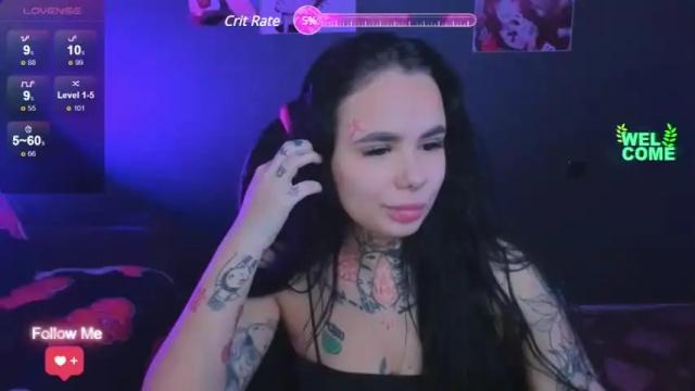 Image 4 of sarahbelltorn Stream on Chaturbate on 15 months ago