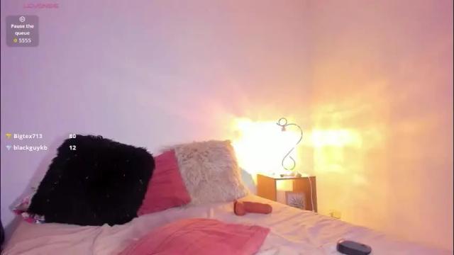 Image 2 of sarahbrooks_ Stream on Chaturbate on 2 months ago