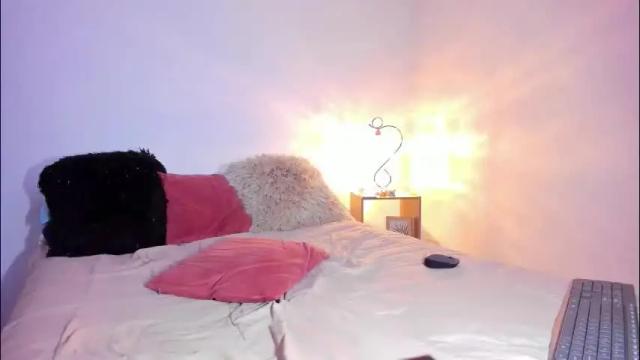 Image 3 of sarahbrooks_ Stream on Chaturbate on 2 months ago