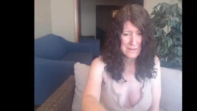 Image 3 of sarahconnors0815 Stream on Chaturbate on 12 months ago