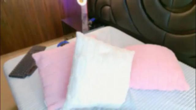 Image 3 of sarahgrey18 Stream on Chaturbate on 3 months ago