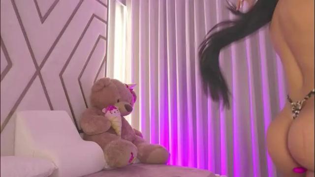 Image 11 of sarahgrey18 Stream on Chaturbate on 1 day ago