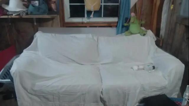 Image 2 of sarahhampton Stream on Chaturbate on 6 months ago