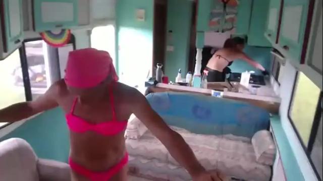 Image 4 of sarahhampton Stream on Chaturbate on 6 months ago