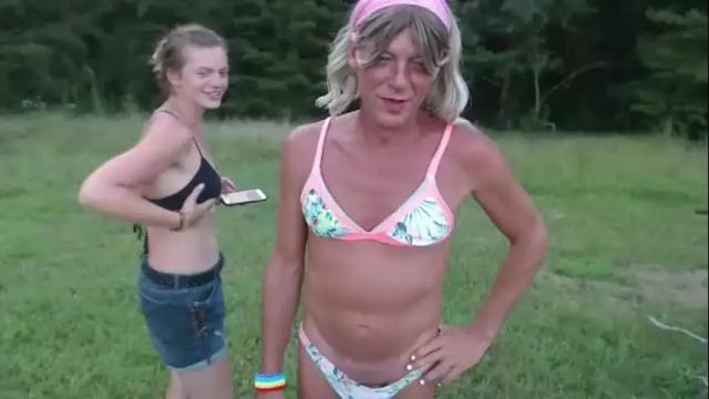 Image 11 of sarahhampton Stream on Chaturbate on 6 months ago