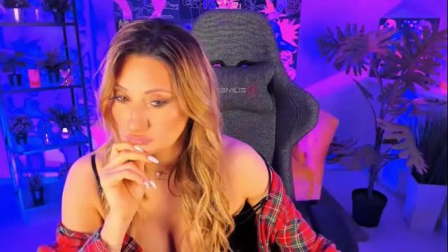 Thumbnail 2, sarahholly's Stream at Chaturbate, 1 month ago