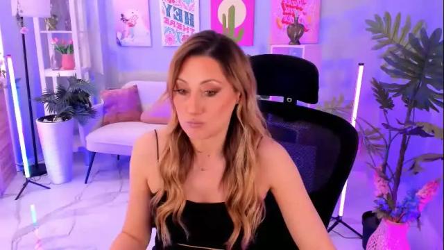 Thumbnail 3, sarahholly's Stream at Chaturbate, 18 days ago