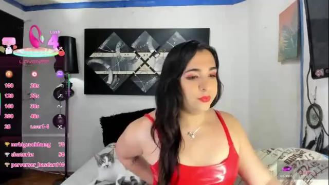 Image 12 of sarahjey Stream on Chaturbate on 8 days ago