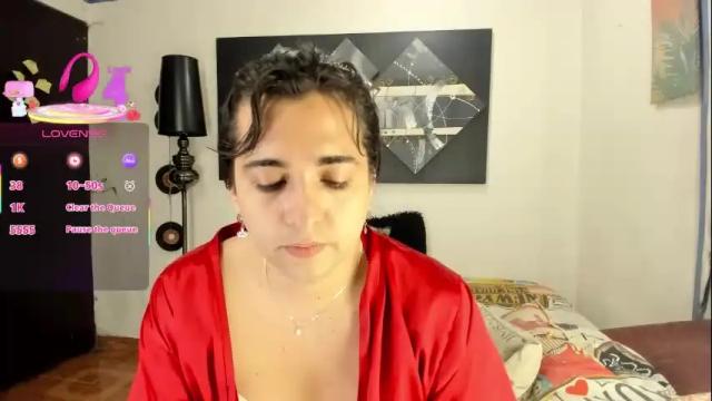 Image 3 of sarahjey Stream on Chaturbate on 6 days ago