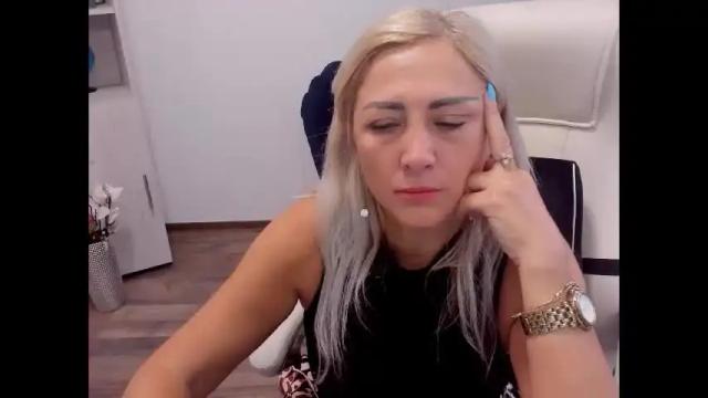 Thumbnail 1, sarahmature690's Stream at Chaturbate, 19 months ago