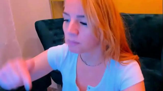 Image 12 of sarahottie69 Stream on Chaturbate on 29 days ago